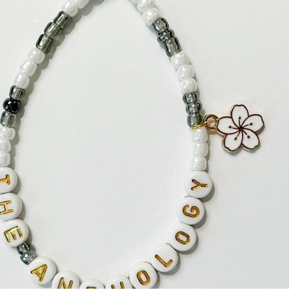 Taylor Swift Eras Tour Friendship Bracelet TTPD The Anthology Flower Charm - Picture 2 of 2